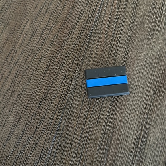 Set of 4 Back the Blue/Blue Lives Matter Croc Charms NWT - Picture 5 of 5